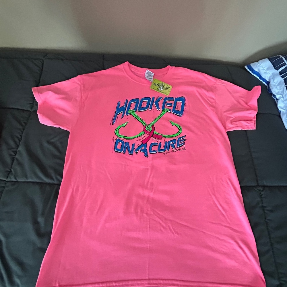 Hot Pink brand new RIP A LIP short